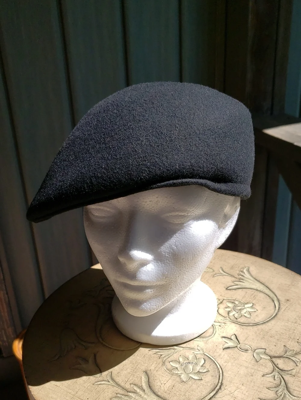 Classic Black Wool Flat Cap - Unbranded